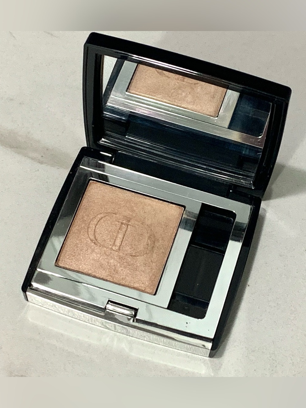 Dior Eyeshadow 530 Tulle satin